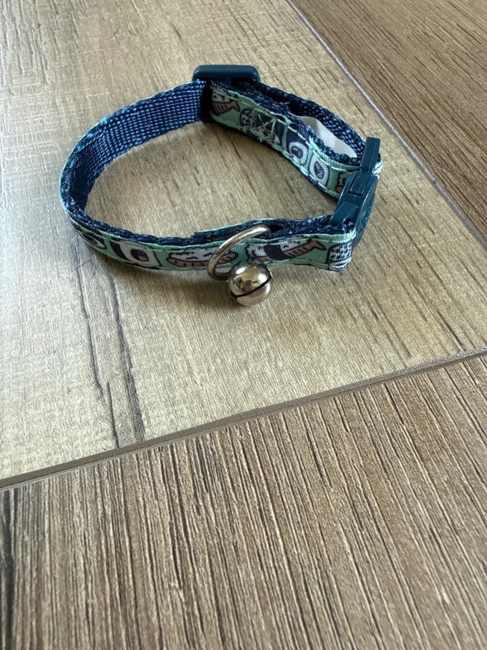 Super cute sushi, cat collar with bell new with tags